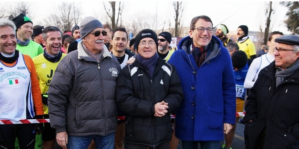 Gianni Vaccari con Luciano Gigliotti ed il Sindaco di Modena Gian Carlo Muzzarelli alla partenza della Madonnina 2016