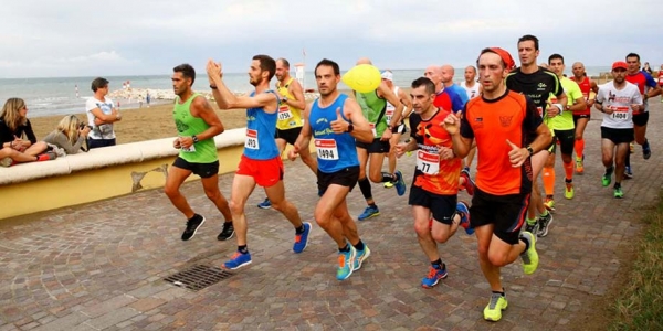 Una immagine della Lignano Sunset run 2019