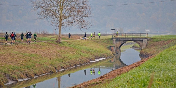 Un passaggio della gara