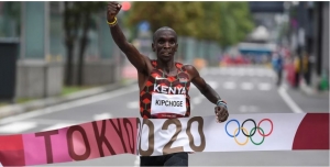 Eliud Kipchoge è il miglior maratoneta di tutti i tempi e non lo dico da oggi