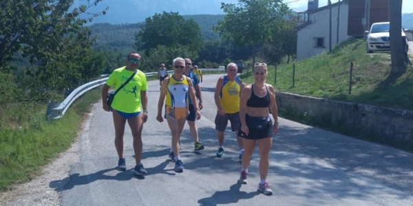 podisti sul percorso di Amatrice