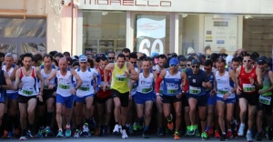 Padre Puccio (in giallo) parte per la vittoria ai Nebrodi