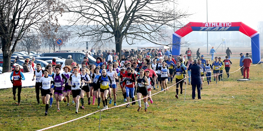 partenza gara femminile Cross di Pioltello