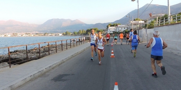 Un passaggio della gara