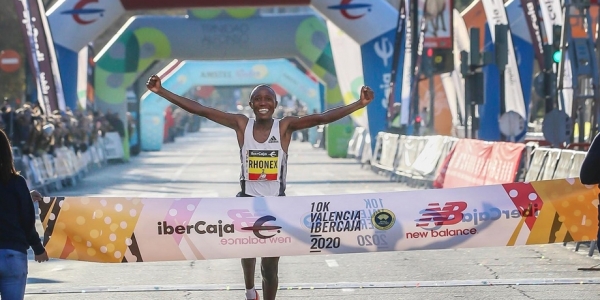 Kipruto in occasione del record del mondo sui 10 k