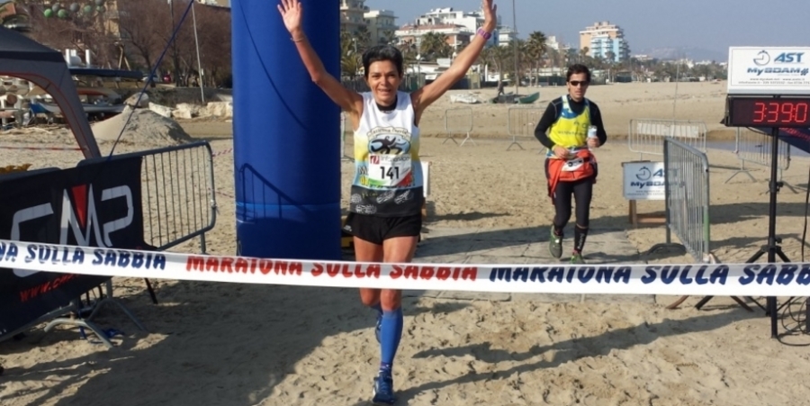 La vincitrice della maratona Raffaella Romani 
