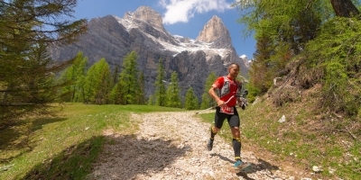 Sullo sfondo il monte Pelmo, 3168 metri di altezza