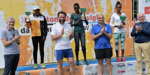 Il podio femminile edizione 2018, da sinistra Caroline Cherono, Lenah Jerotich, Addisalem Belay Tegegn