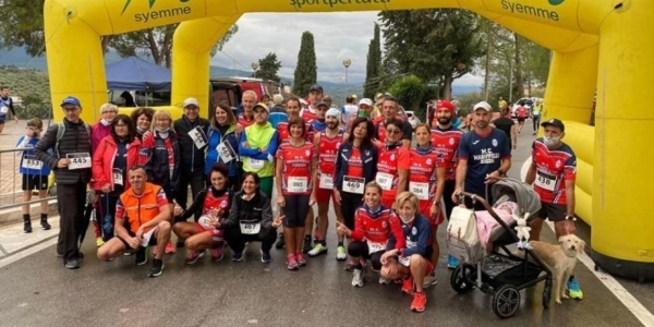 Il gruppo dell&#039;Asd Marathon Club-Manoppello Sogeda