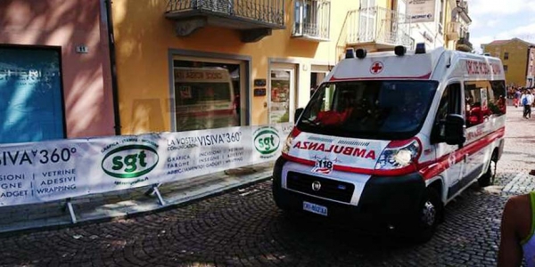 L&#039;ambulanza... taglia il traguardo