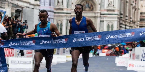 Arrivo maschile alla 34^ Firenza Marathon