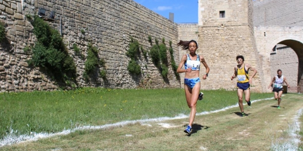 Veronica Inglese nel fossato del Castello