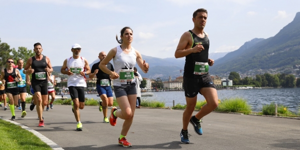 Un passaggio del percorso sul lungo lago, 10 k e mezza maratona